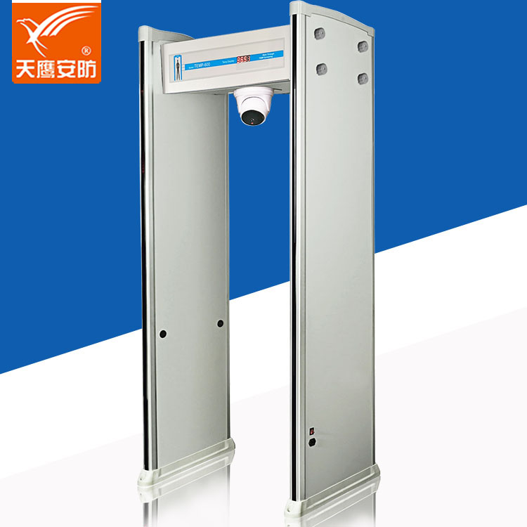 TCS-8004遠(yuǎn)距離熱成像測(cè)溫門-數(shù)碼顯示屏款